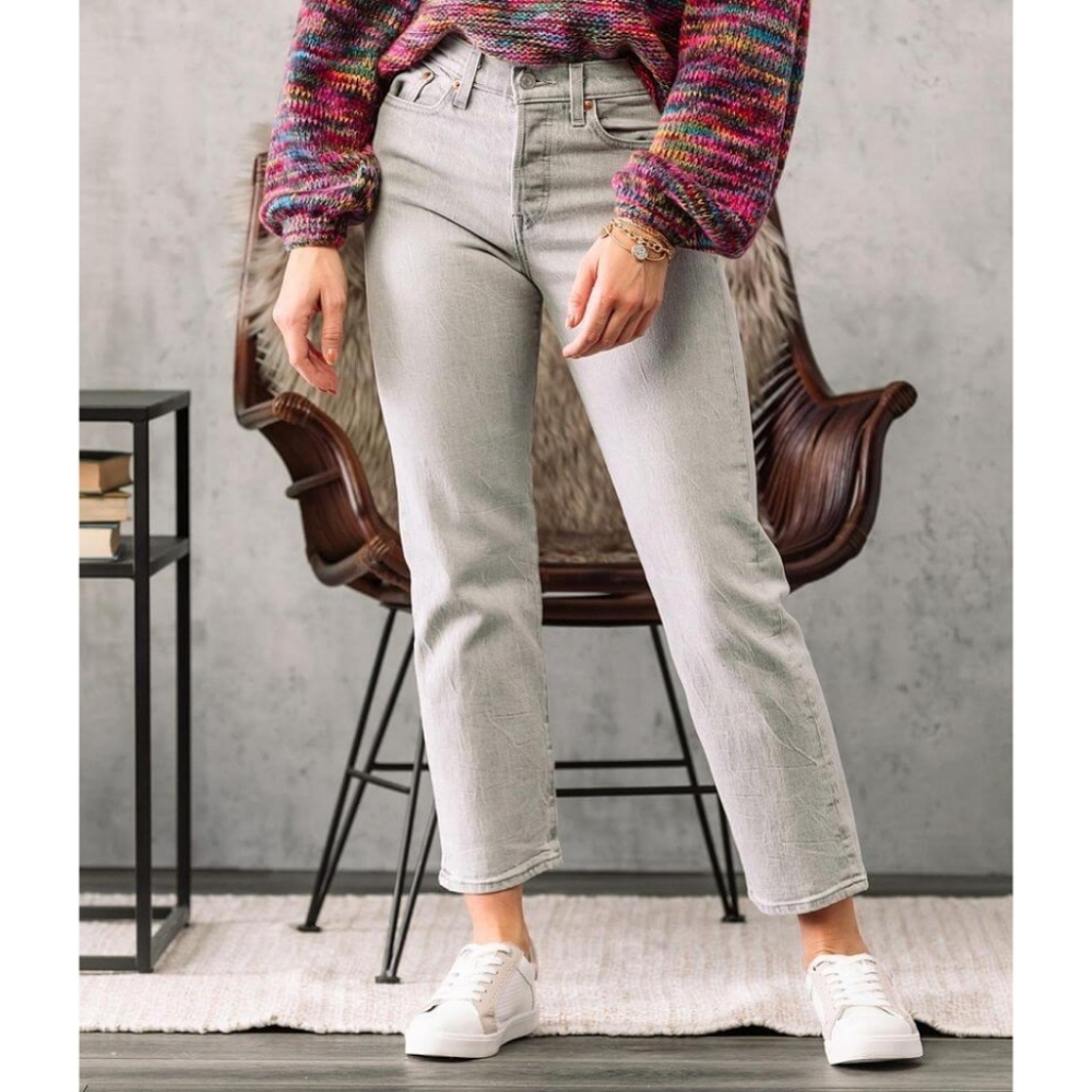 Levi's Wedgie Straight Jeans in Smoky Skies